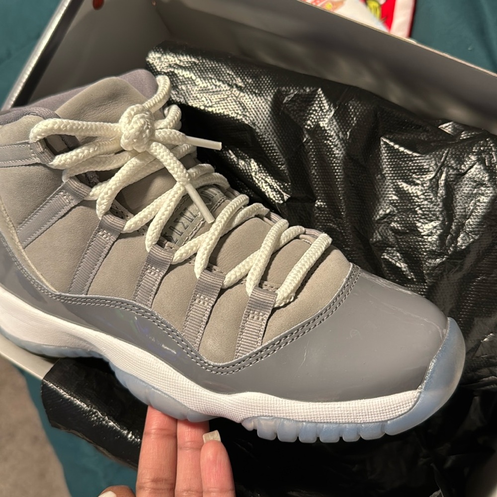 Cool grey 11s 🤍